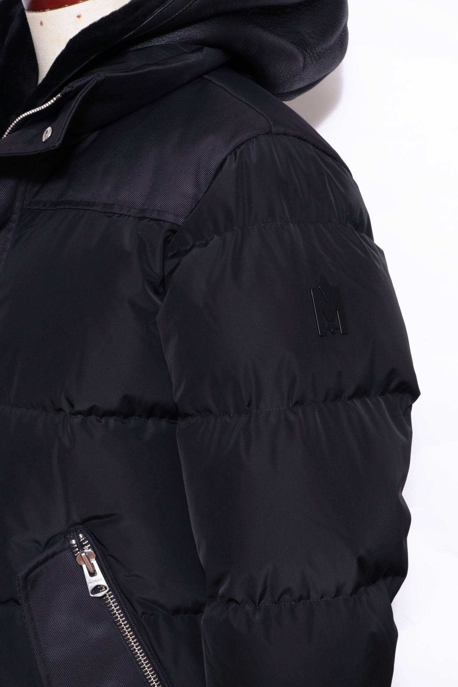 RILEY  ムートンコンビ ハイブリッド ダウンジャケット / ブラック