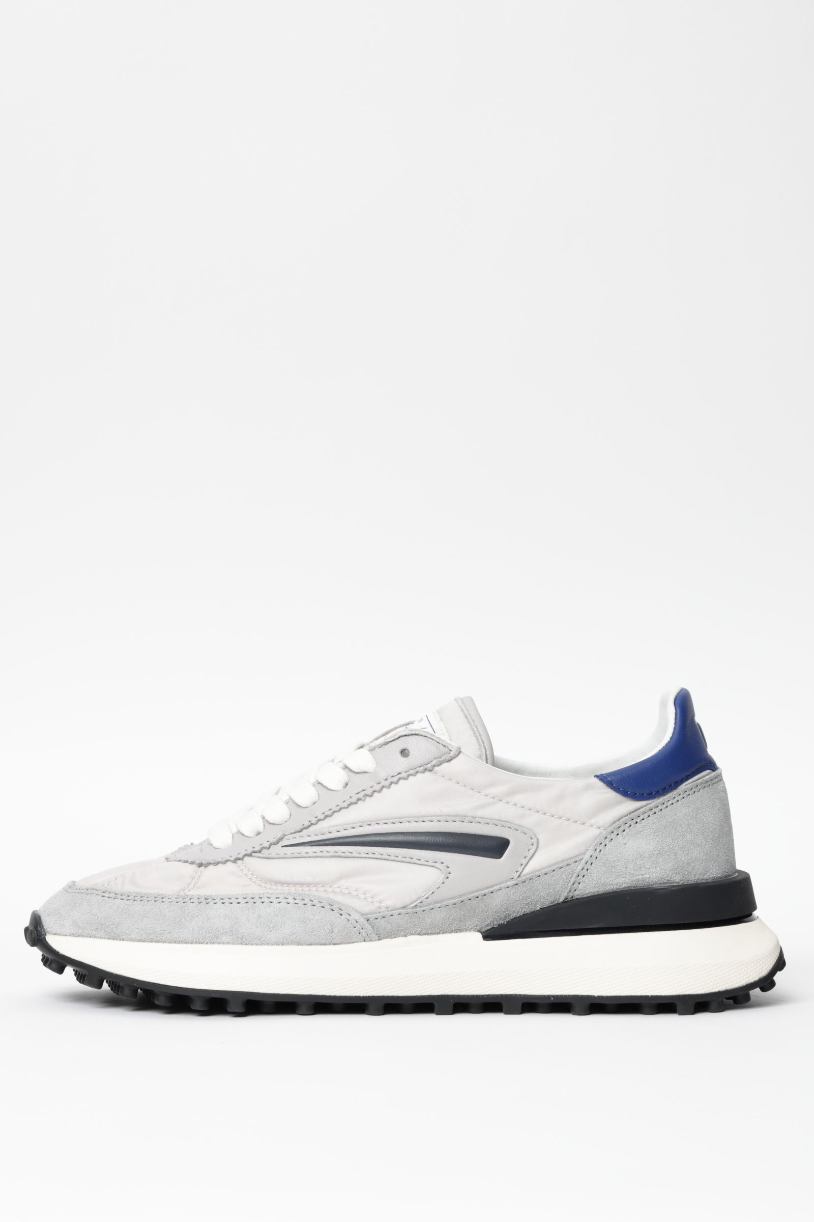 Athleta ナイロン × スウェード ランシュータイプ スニーカー / ライトグレー