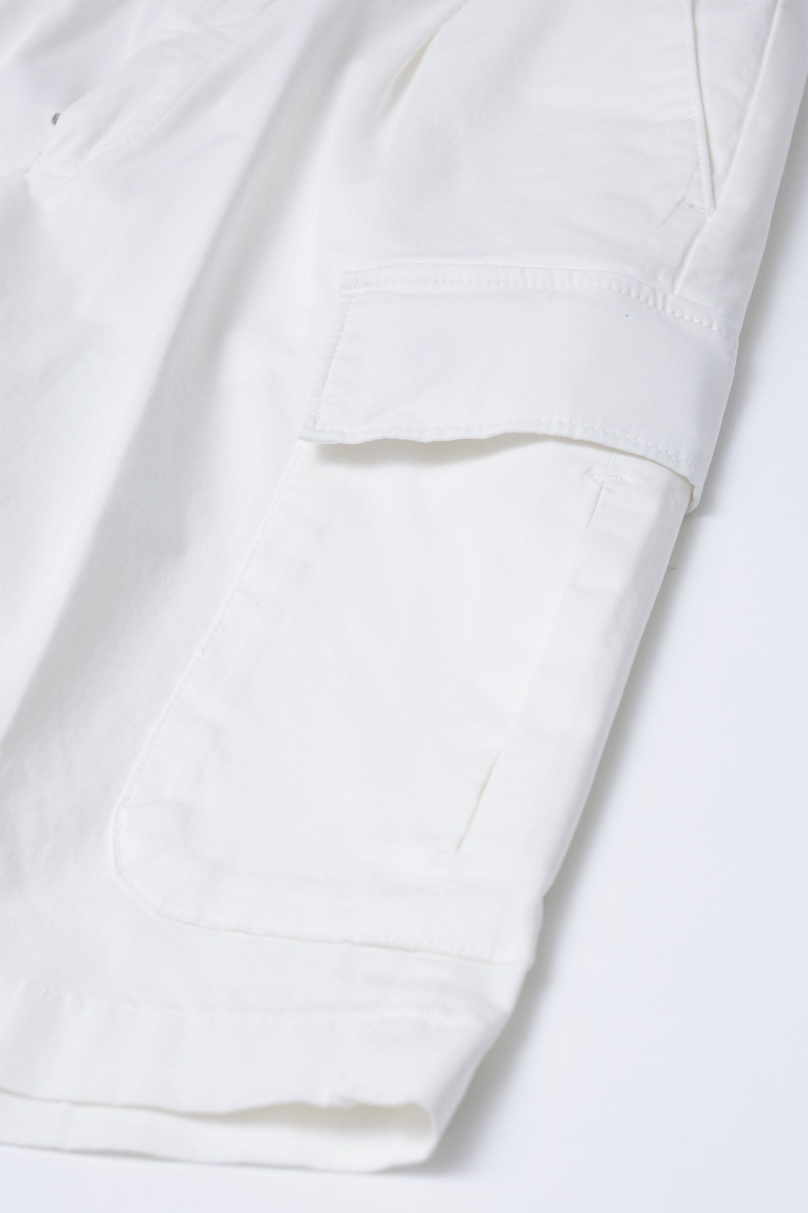 【干場さん別注】 NEWPORT ガーメントダイコットン カーゴショーツ  / ホワイト