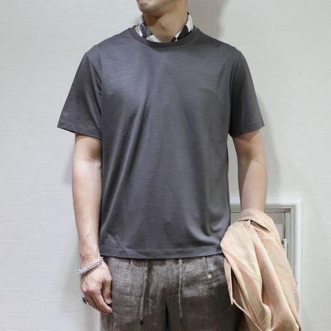 "ジャブステクノリネンパンツを使用したドレカジコーデ