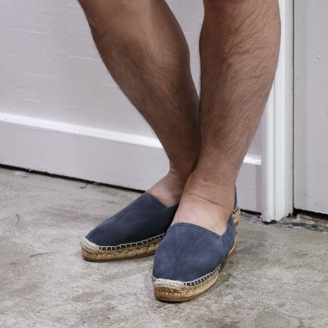 GRANSASSOコットンリネンショールカラーカーデを使用したリゾートスタイル