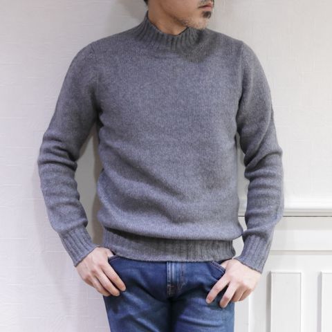 WH - ダブルエイチ ローファーを使用したデニムカジュアル スタイル