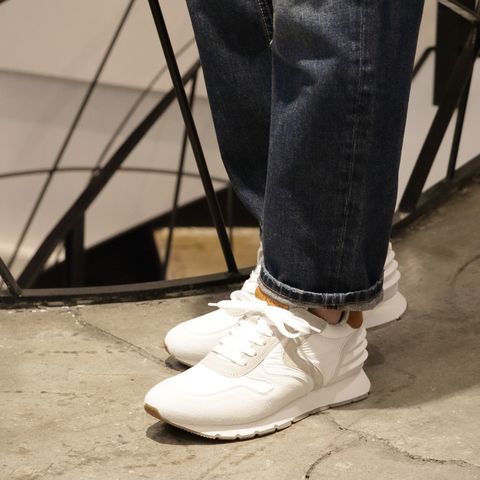 "MOORER"を使用したカジュアルミックスコーデ