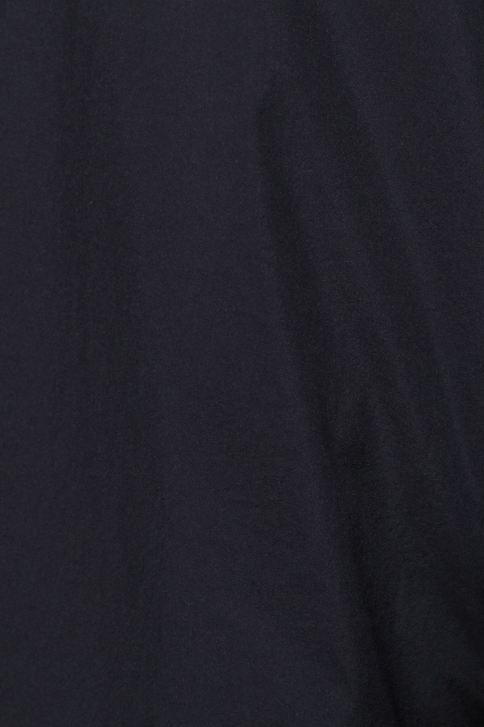 GA000168U ウォーターレペレント 撥水ストレッチナイロン ライトダウン 2B ジャケット / ブラック 9300