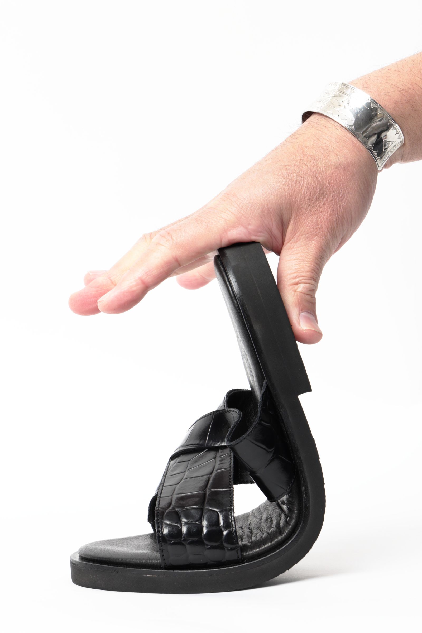 《BEKKU HOMME 完全別注》【ふにゃ男シリーズ】スーパーバック スエード クロスストラップ コンフォート レザー サンダル / ブラック