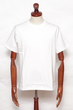 COLONY CLOTHINGリネンカプリシャツを使用したキレイめリゾートコーデ
