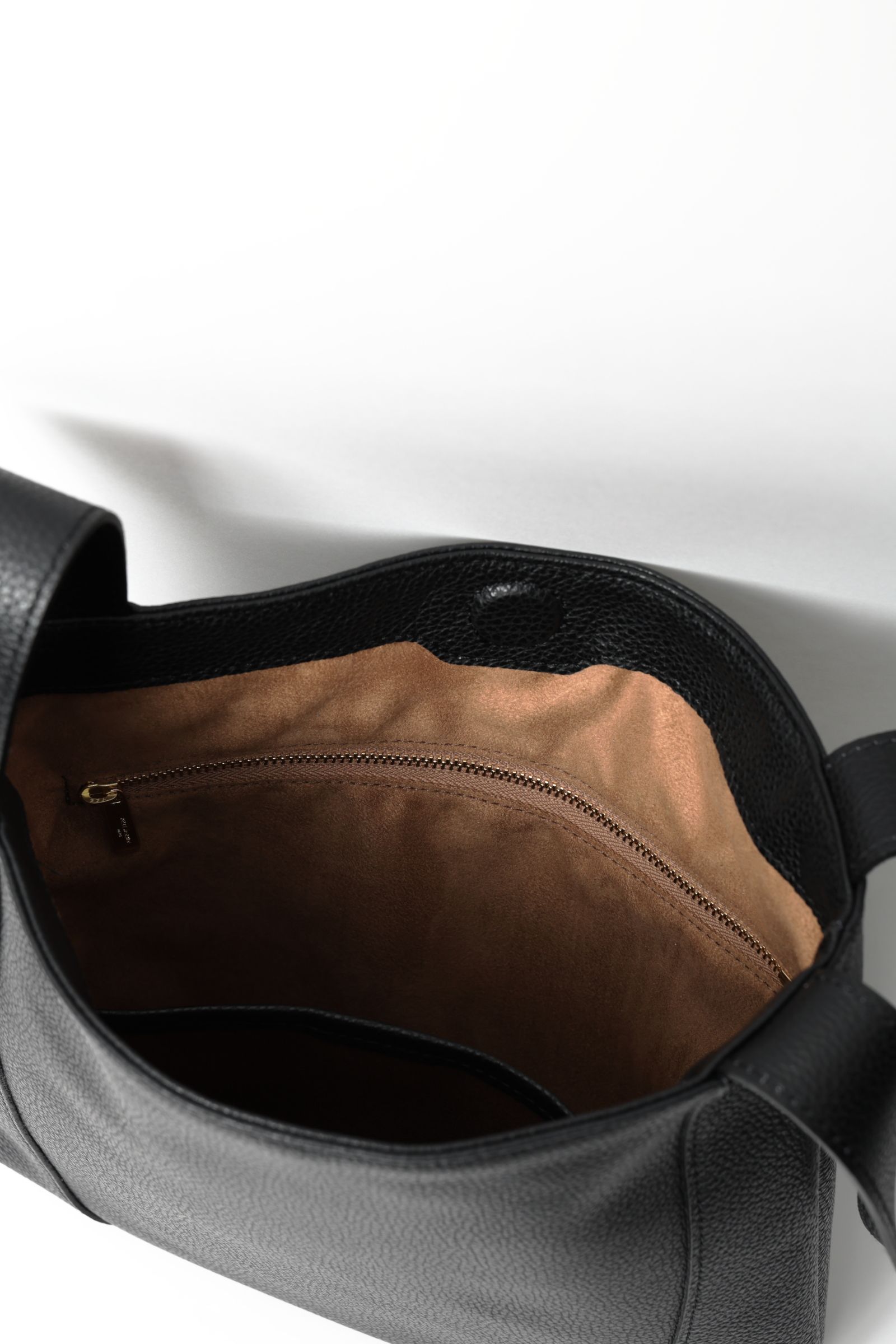 イタリアン シュリンクレザー ワンハンドルバッグ  / ブラック