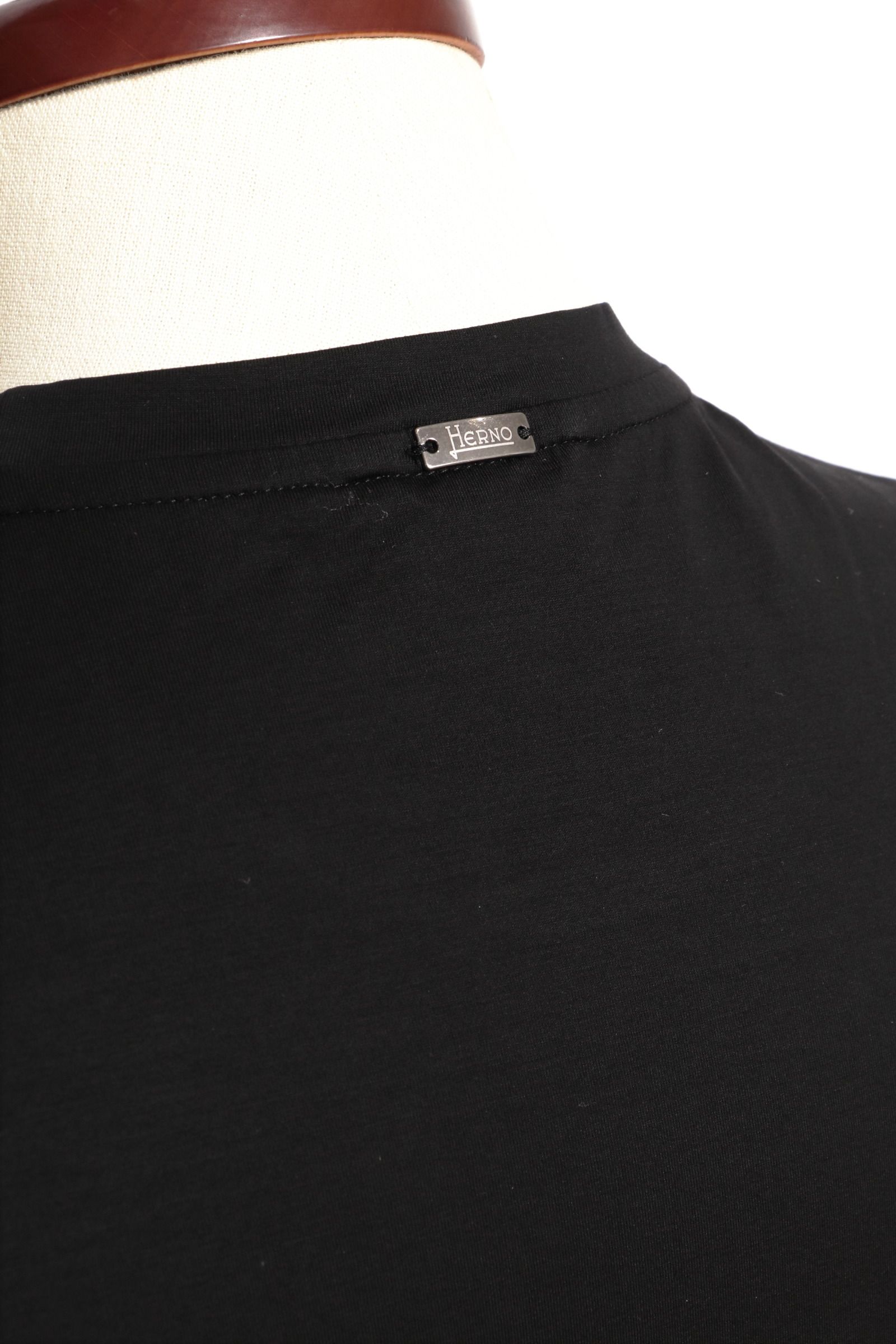 高密度コットンジャージ スリムフィット Tシャツ / ブラック 9300 【LEON 5月号掲載】