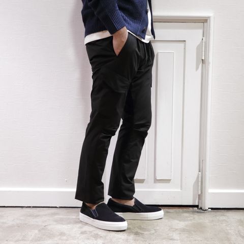 "GRANSASSO"ショールカラーカーディガンを使用した休日キレイめリラックススタイル