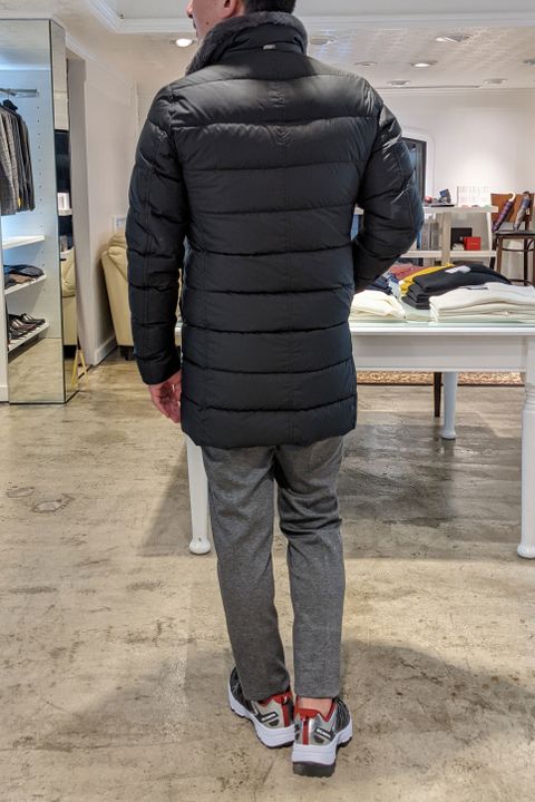 【アウトレットコーデ】"HERNO"のダウンコートを使ったキレイ目スポーティーコーデ