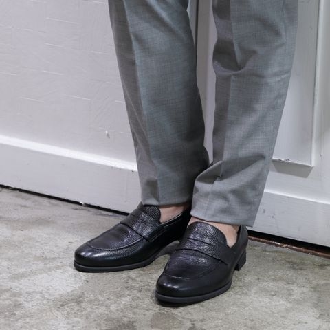 GRANSASSO 12Gモックネックニットを使用したジャケパンスタイル