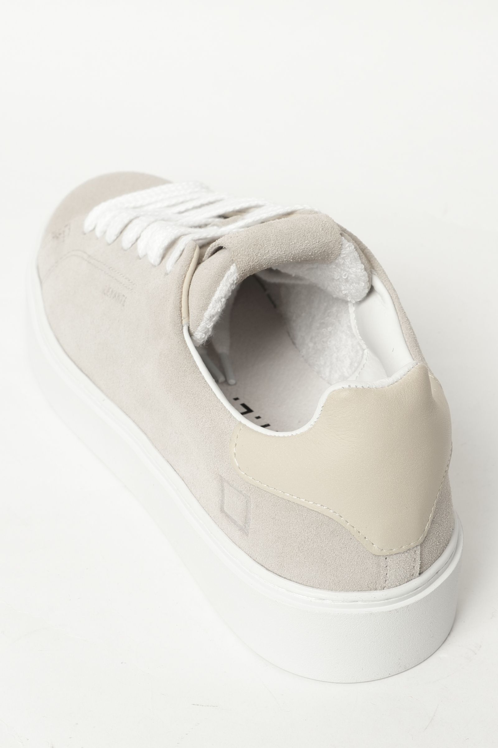 D.A.T.E. Levante レザー スニーカー White ロゴ 関税送料込 D.A.T.E. Levante レザー スニーカー White ロゴ 関税送料込