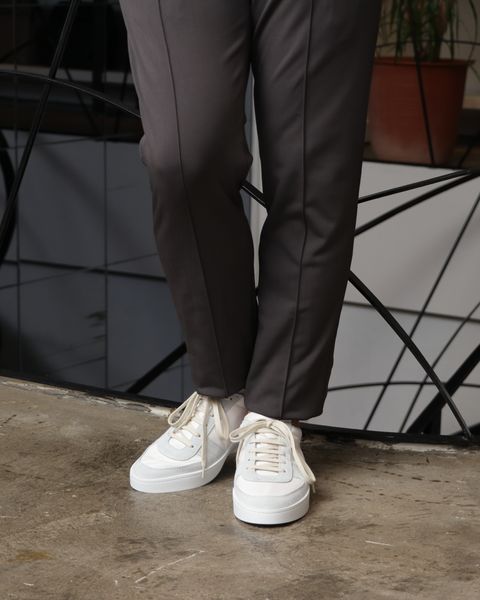 AOURE セットアップスーツを使用した、機能美と品格を纏う、モダンセットアップスタイル