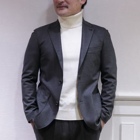 AOUREウールジャージセットアップを使用した新年会スタイル