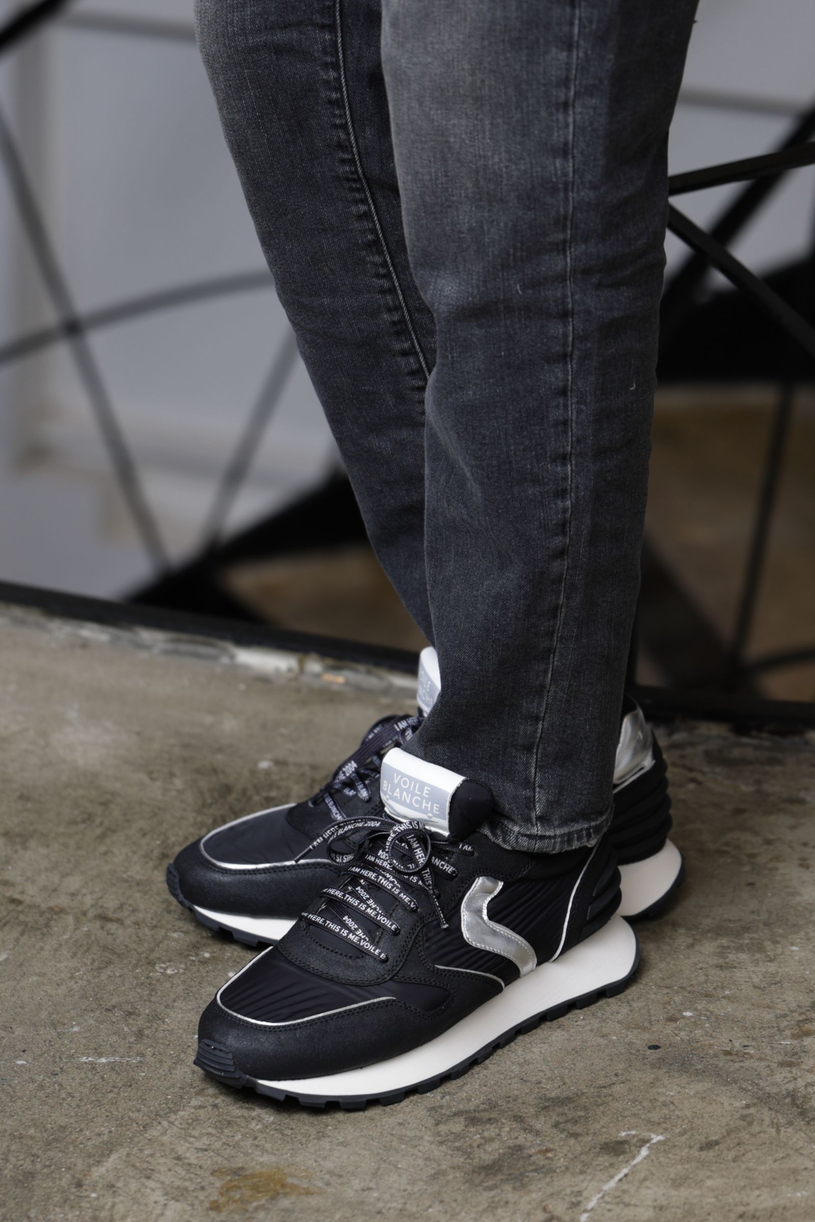 PARIS POWER ナイロン × スエード スニーカー  / ブラック × シルバー