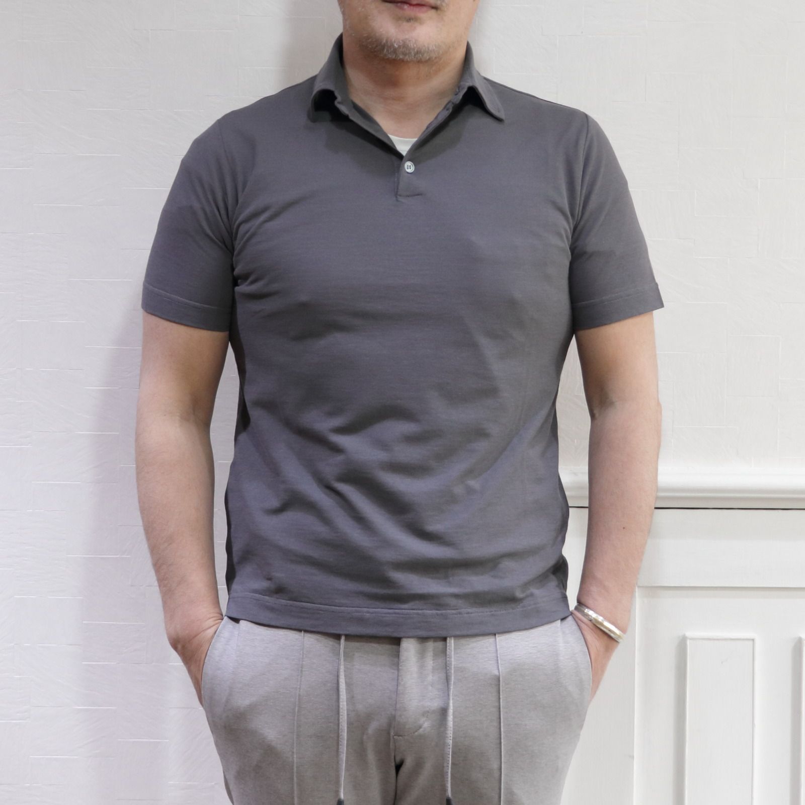 Giab'sArchivio リネンキャンバスパンツを使用した夏ジャケコーデ