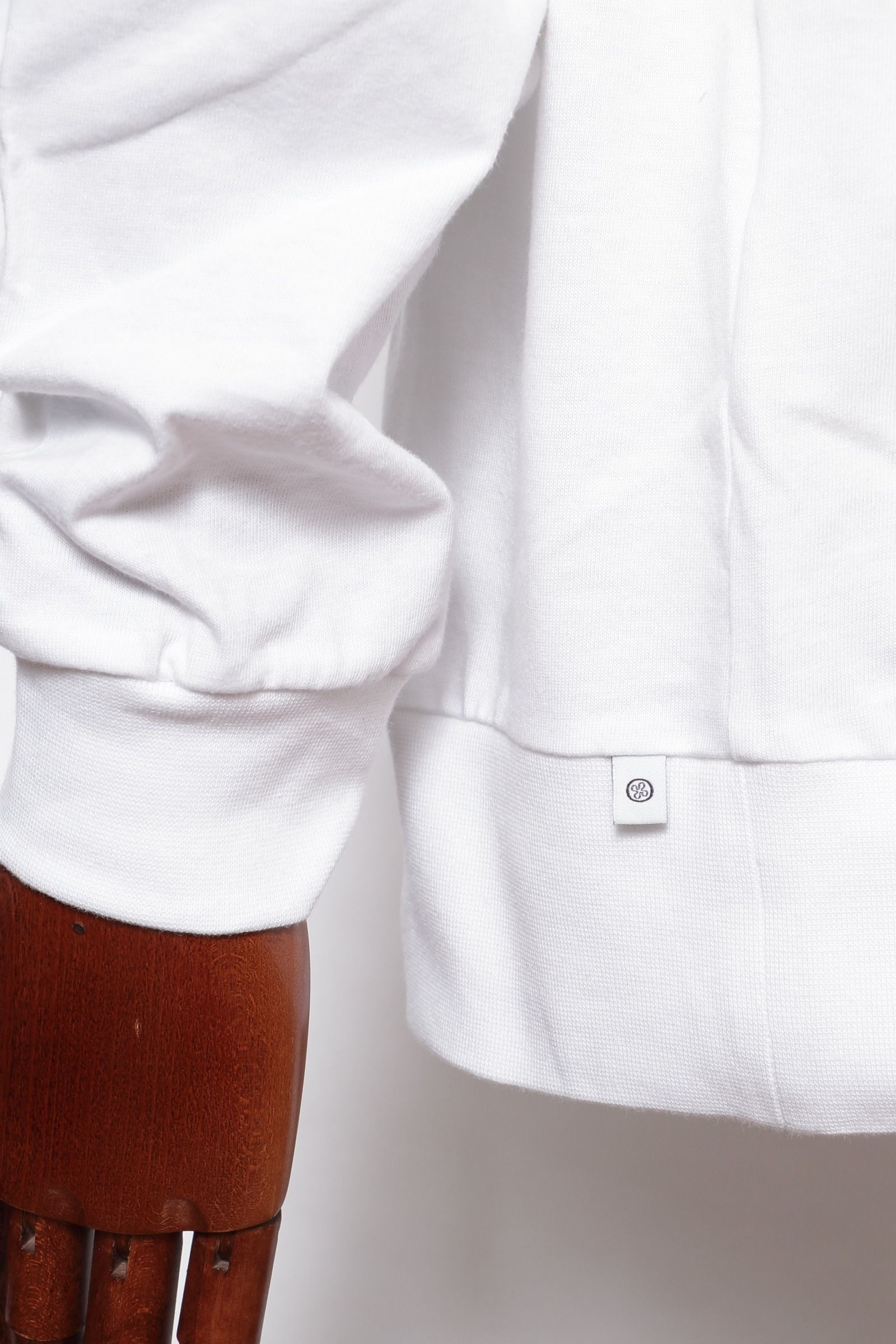 GRILLO LUNGO コットン ヘンリーネック 長袖 カットソー / ホワイト