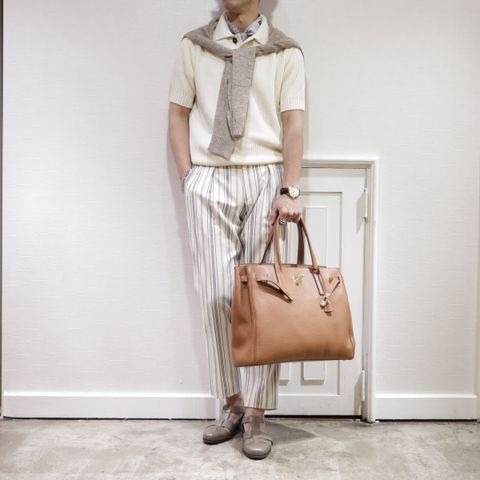 ”FILIPPO DE LAURENTIIS”を使用したリゾート風ニットコーデ
