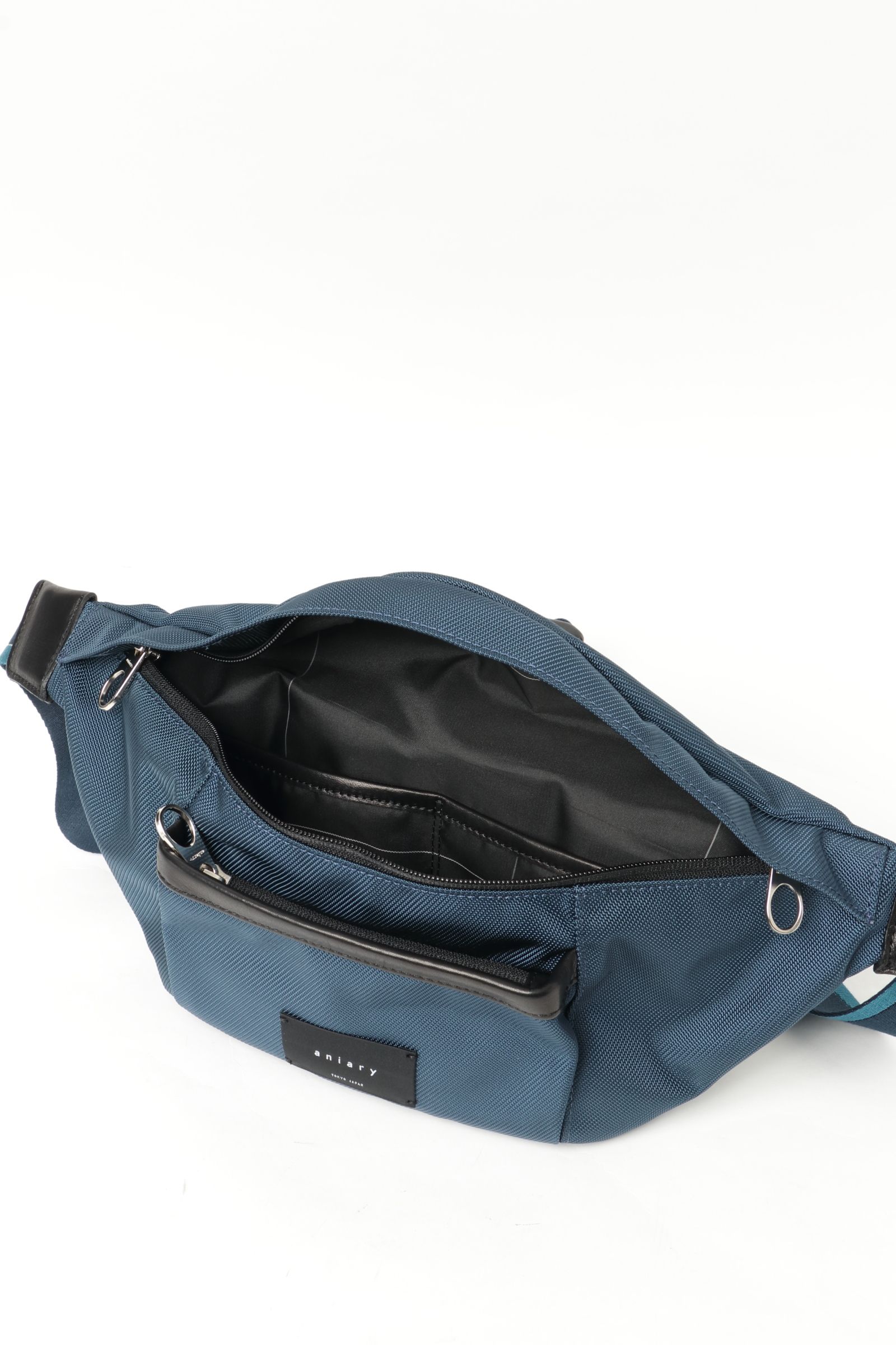 70-07000 Cordura Twill 1680D コーデュラナイロン ボディバッグ / ネイビー