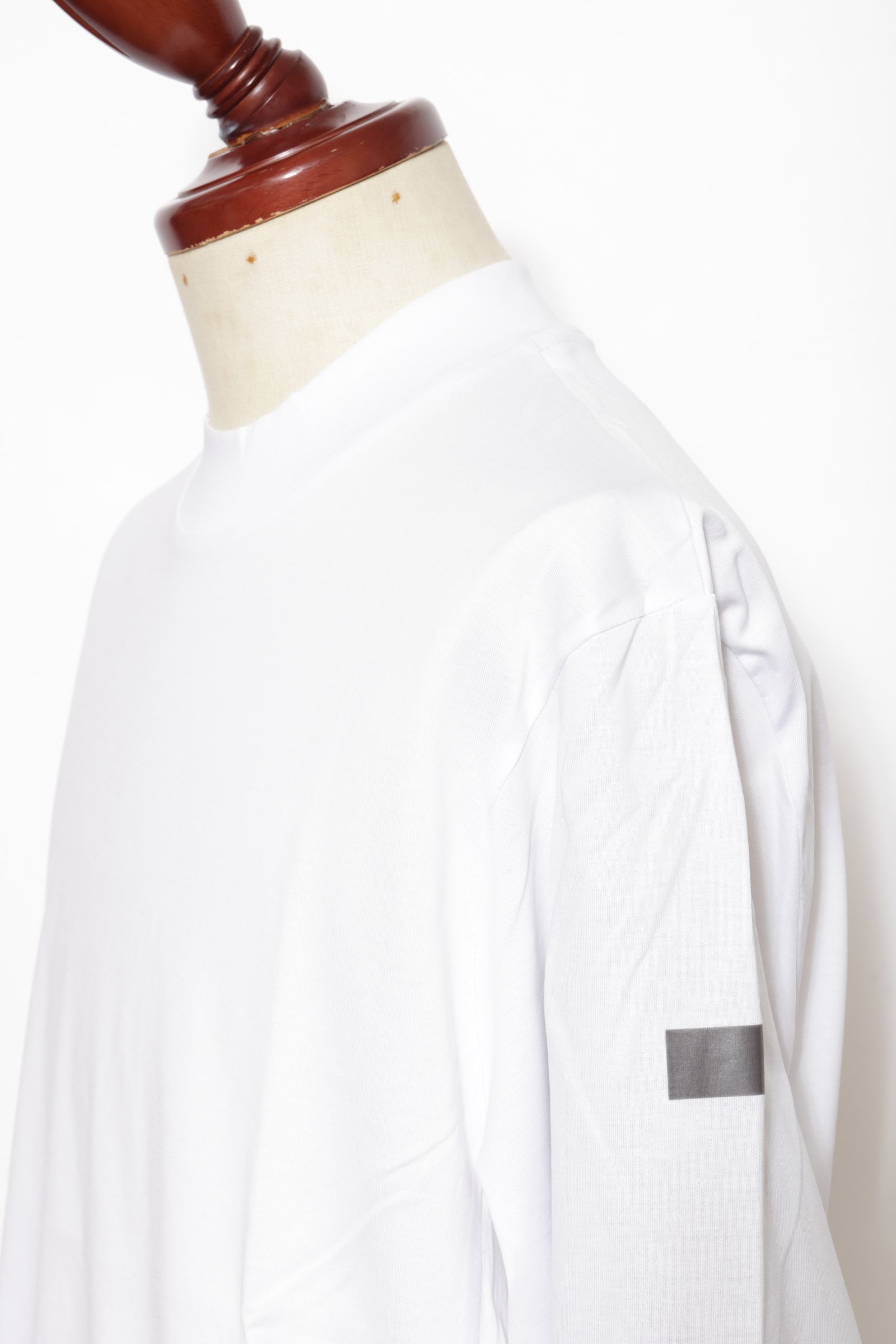NUBY SLEEVE クルーネック コットン 長袖Tシャツ / ホワイト