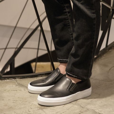 "HERNO"を使用したカジュアル休日コーデ