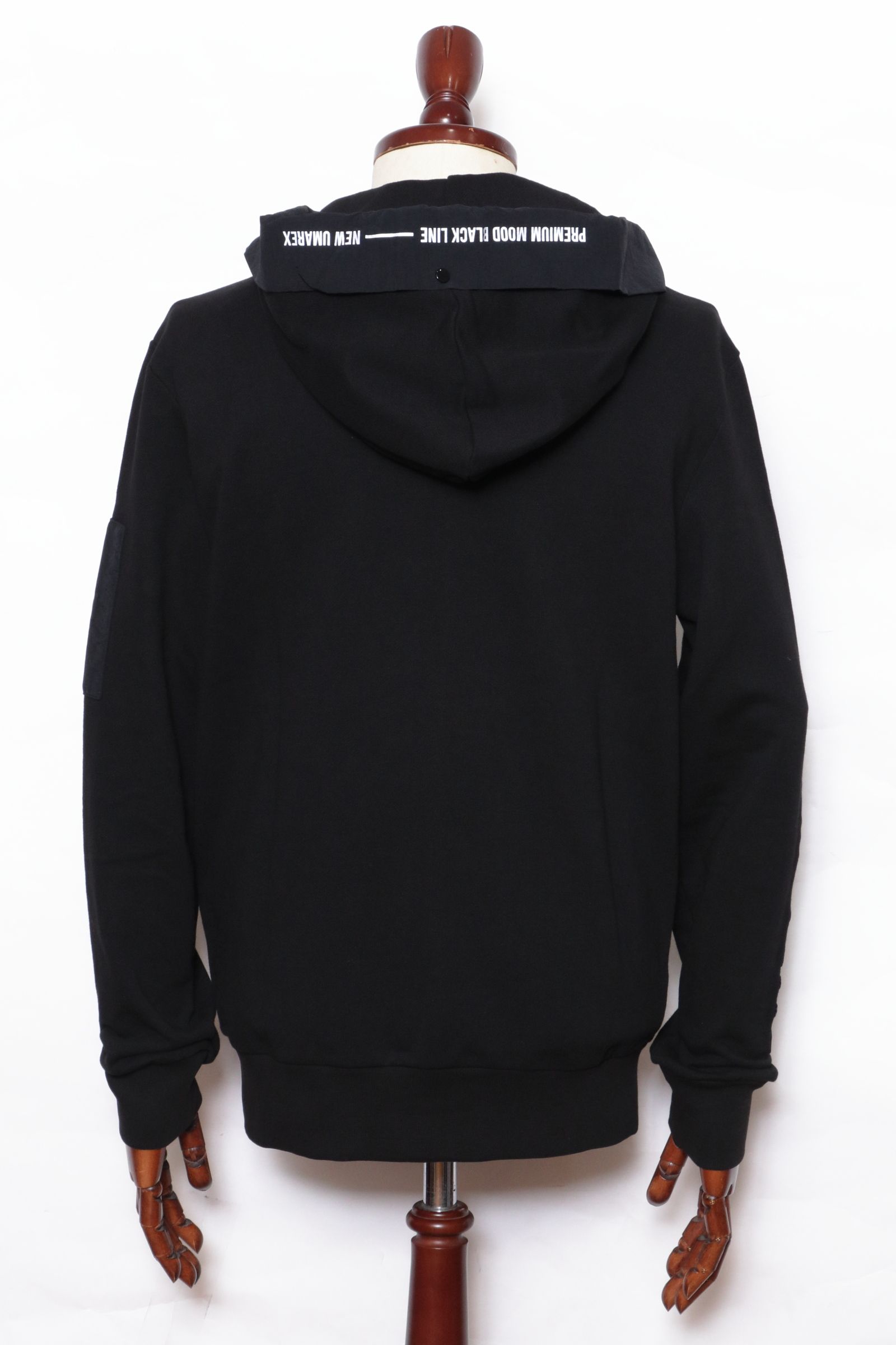 【セットアップあり】NEW UMAREX 袖ロゴ刺繍入り スウェット ジップアップ パーカ / ブラック