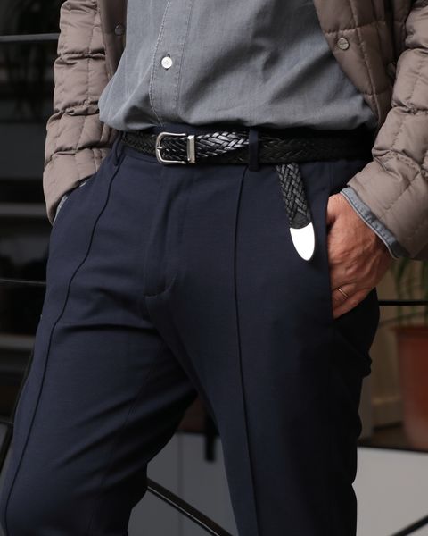 HERNO ライトダウンを着用した”軽ダウン”で差をつける秋の艶スタイル