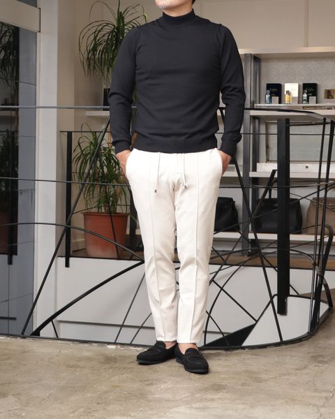 TAGLIATORE ジャージージャケットで魅せる、軽快で品のある秋の大人スタイル