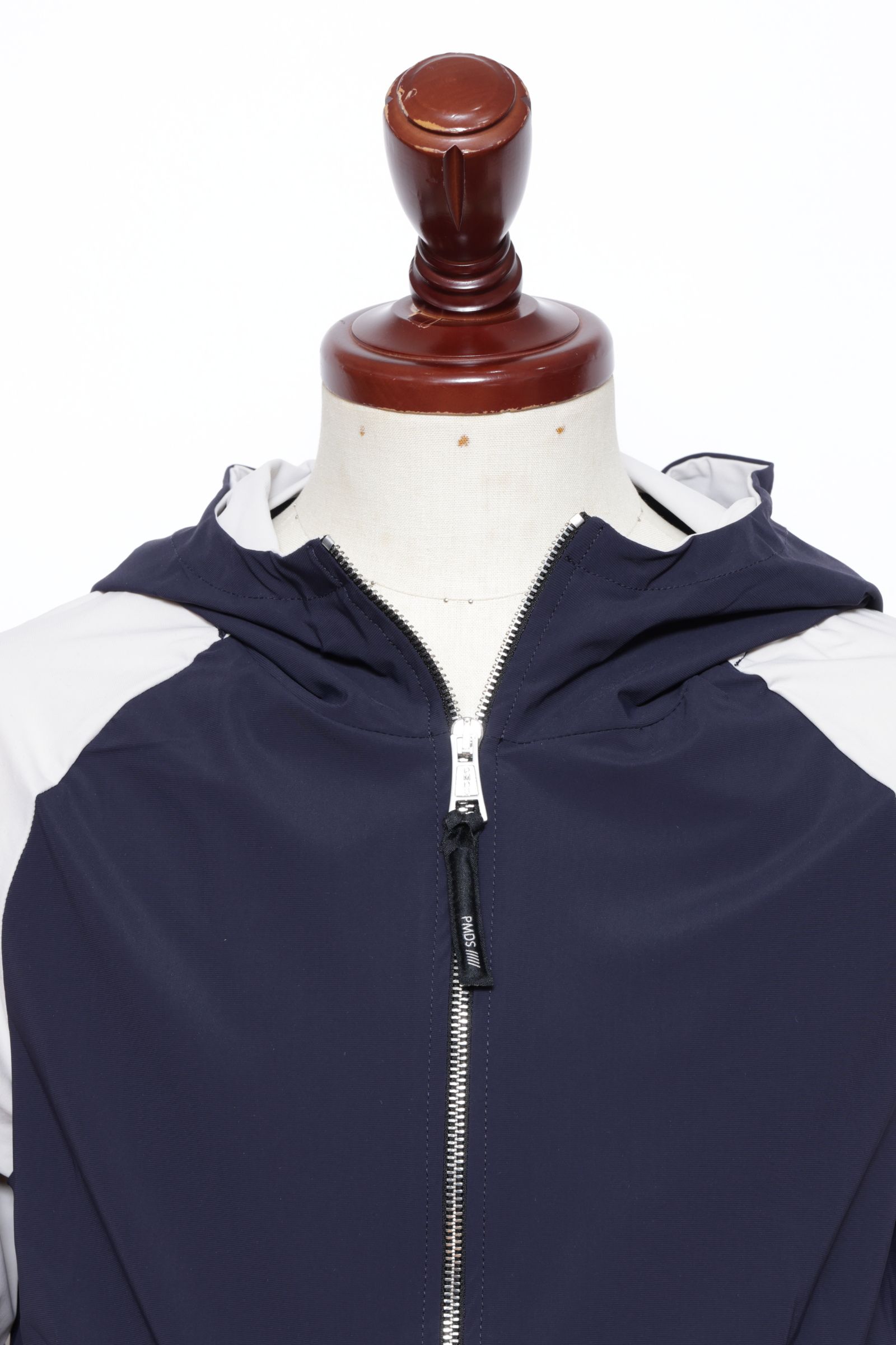 【セットアップあり】TITTI FL ハイパーストレッチ ジップアップ パーカー / ネイビー × オフホワイト