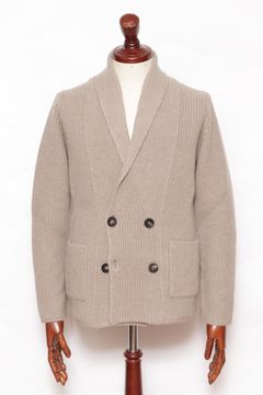 "Joshua Ellisカシミアストール"を使用したニットストールコーデ