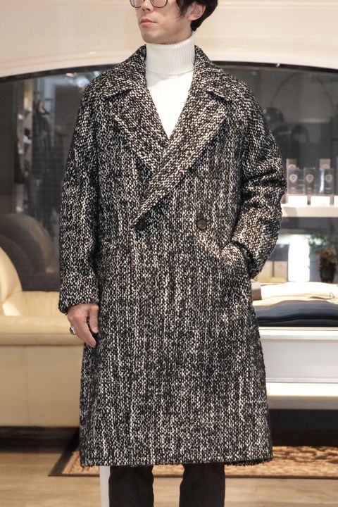 【アウトレットコーデ】"Hevoベルデットダブルコート"を使用したドレスポコーデ