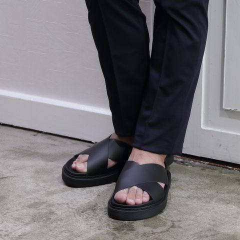 GRANSASSOニットTを使用した夏の上品カジュアル