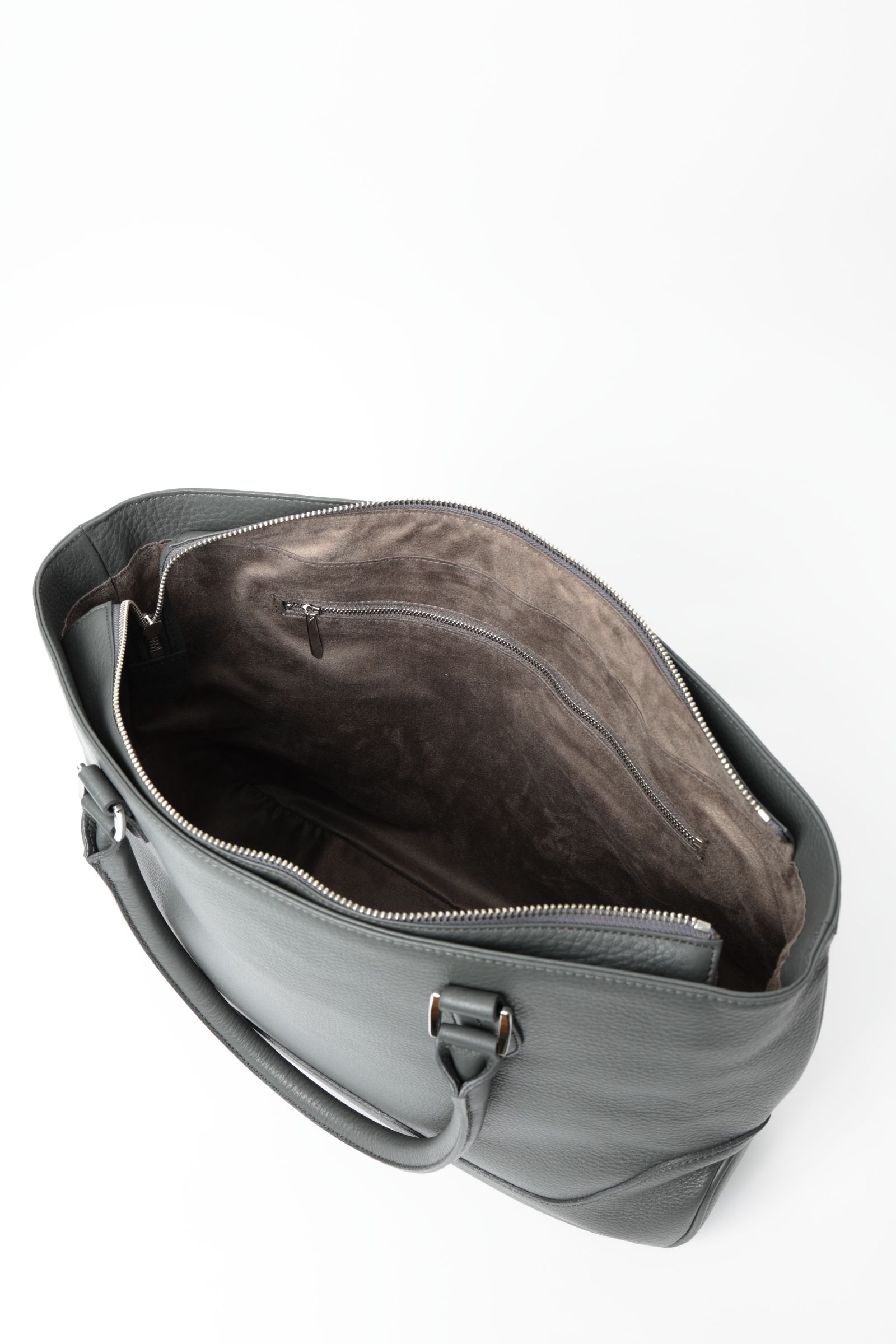 Maiden Voyageシリーズ メイデン ヴォヤージュ 薄マチ シュリンクレザー トートバッグ  / チャコールグレー