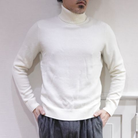 HERNO - ヘルノ カシミア チェスターコートを使用したドレカジスタイル