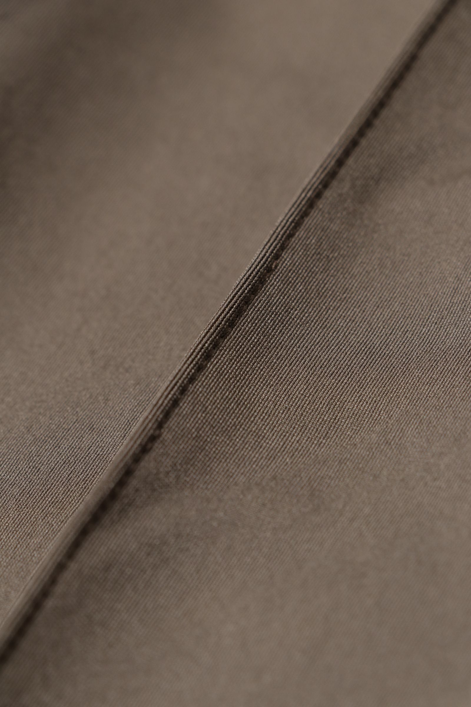 【セットアップあり】MALPENSA SHINE TRICOT マルペンサシャイントリコ ナイロンストレッチ ノープリーツ テーパード イージースラックス / KKI カーキ