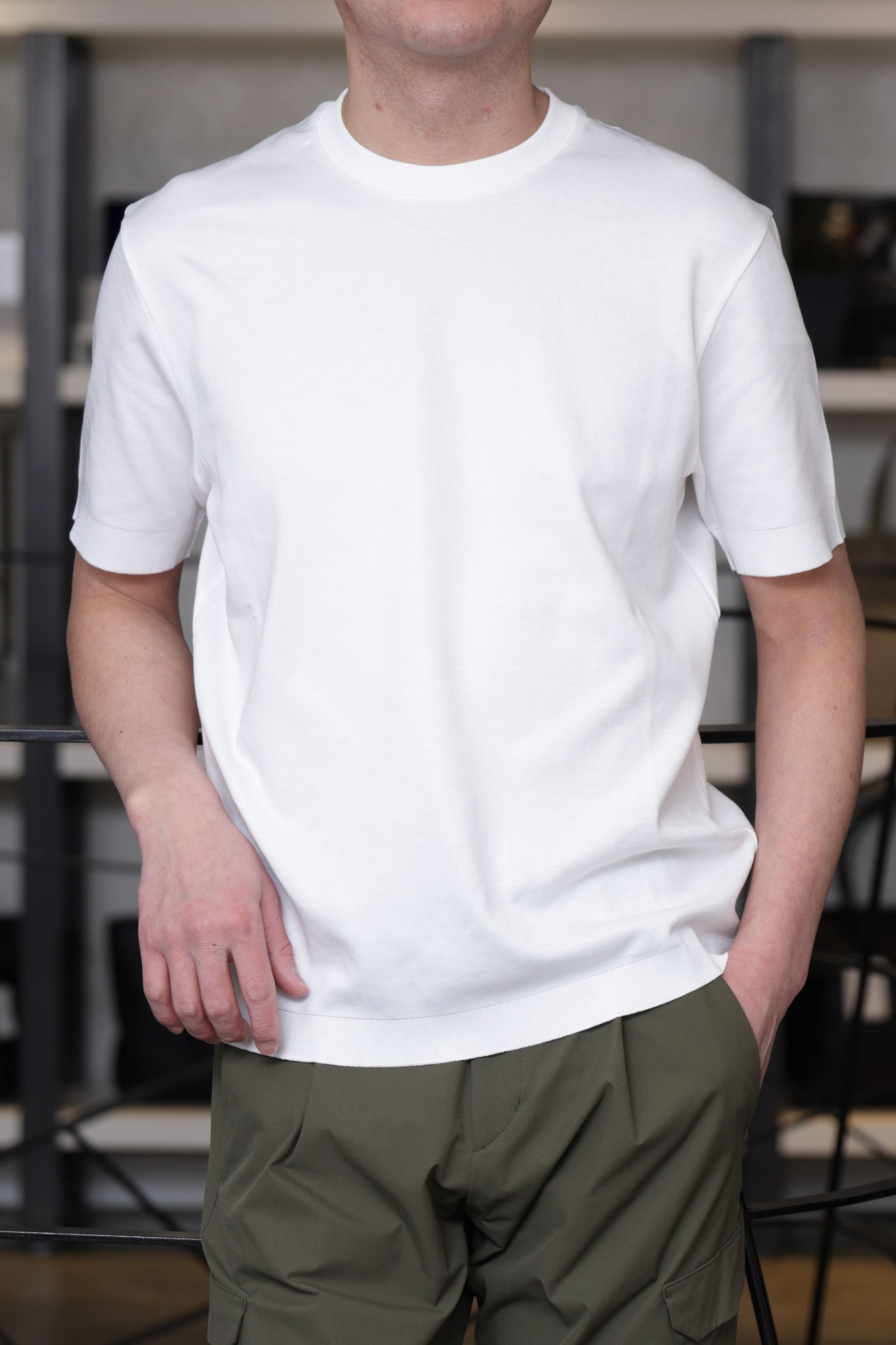 ES:Sを使用した、ミリタリーを上品に着こなす洗練スタイル