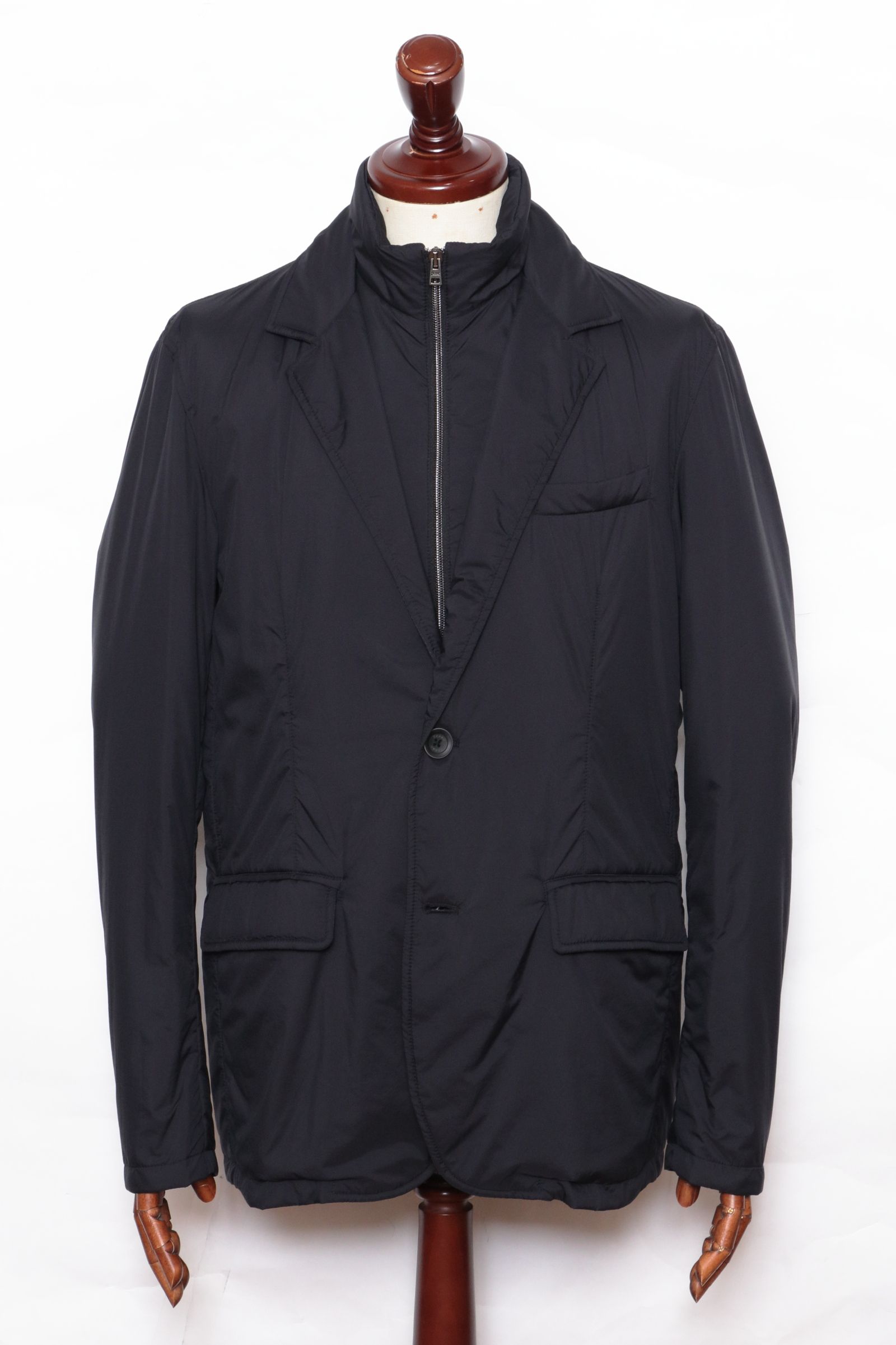 GA000168U ウォーターレペレント 撥水ストレッチナイロン ライトダウン 2B ジャケット / ブラック 9300