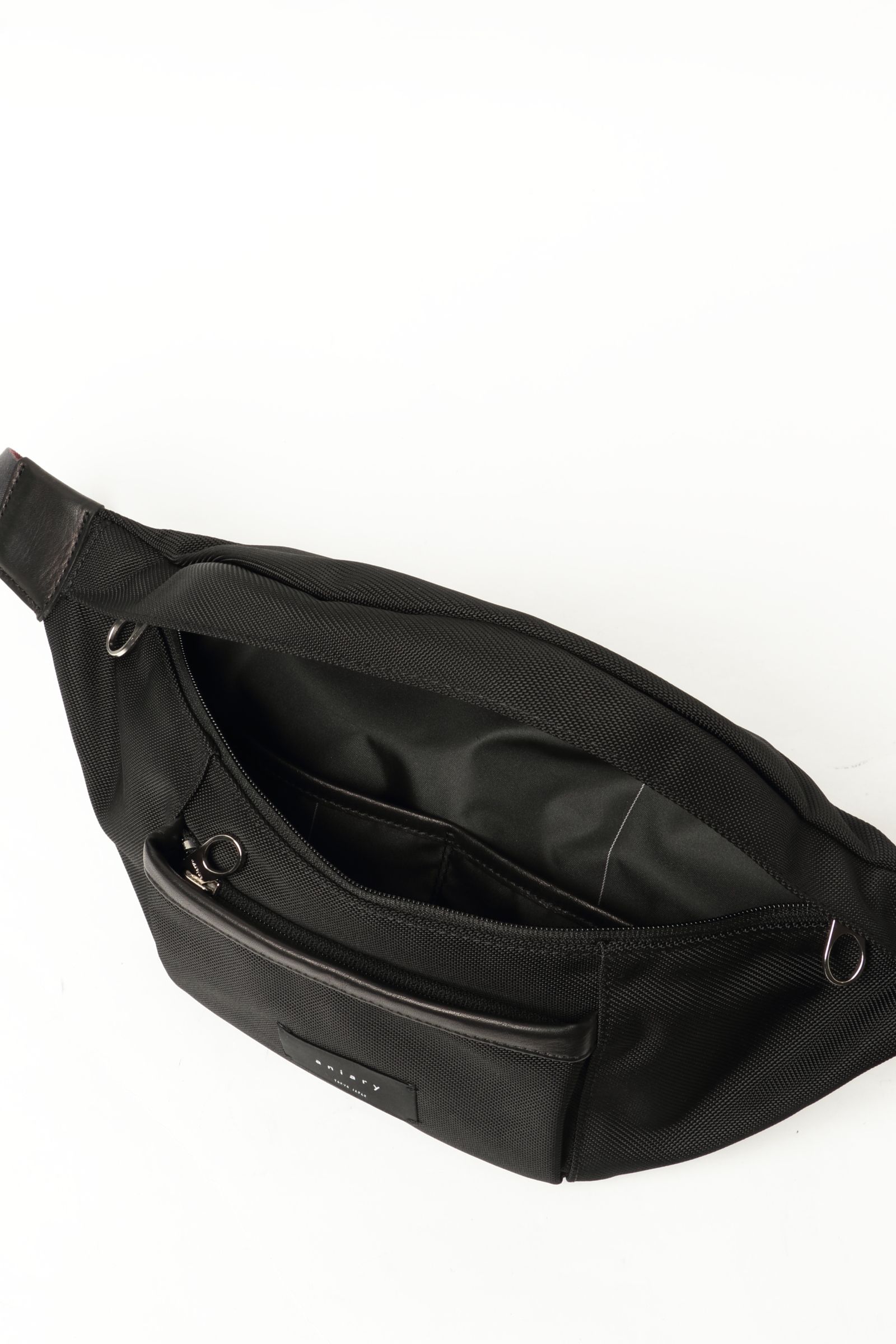 70-07000 Cordura Twill 1680D コーデュラナイロン ボディバッグ / ブラック