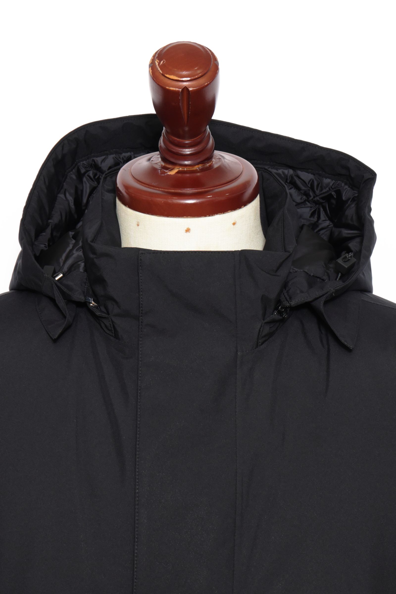 【FUNCTIONAL WARDROBE】PI001387U 2レイヤーGORE-TEX フーデットダウンコート / ブラック 9300