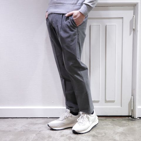 DUNO - デュノ ハイブリッドダウンを使用したドレスポスタイル