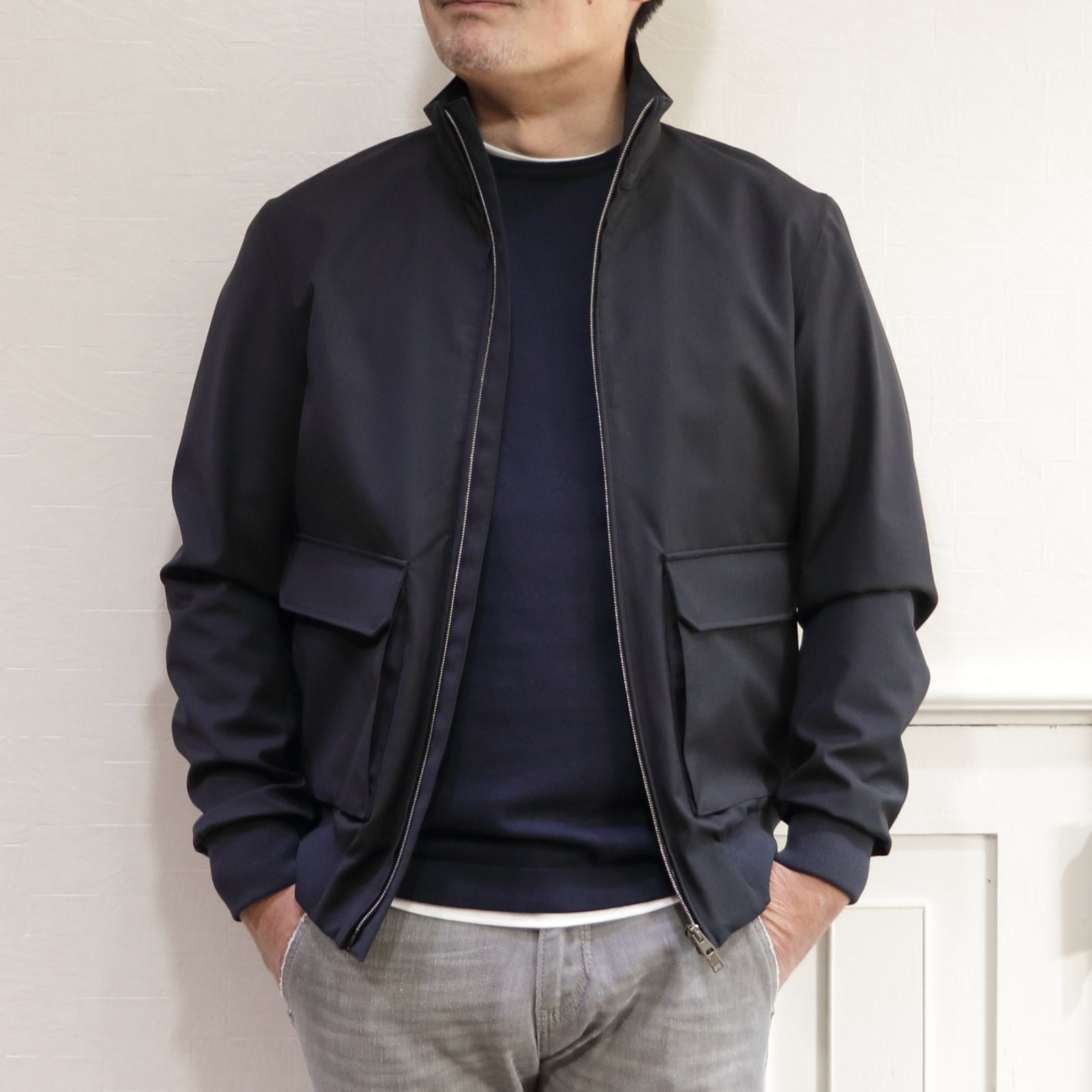 "HERNO"ジップアップスタンドブルゾンを使用した春スタイル