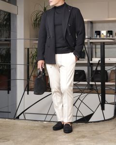 TAGLIATORE ジャージージャケットで魅せる、軽快で品のある秋の大人スタイル