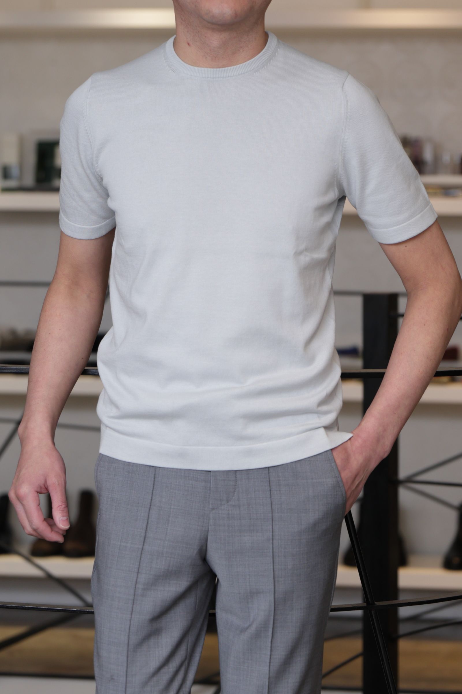 ベルウィッチ セットアップを使用した、ミニマルに整う大人のワントーンセットアップ