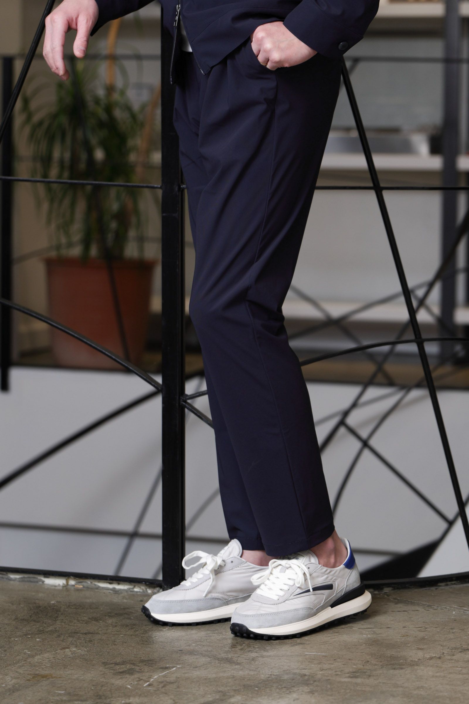 【セットアップあり】ストレッチ ナイロン ジャージ ワンプリーツ シャーリングパンツ  / ネイビー