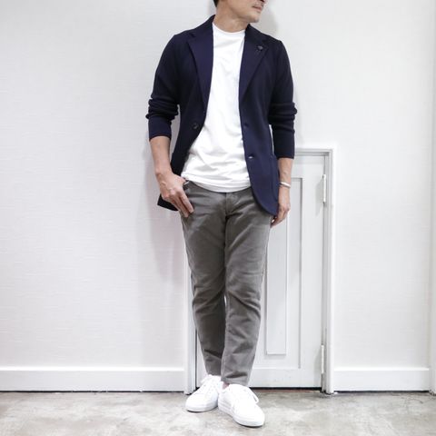 "LARDINI"ニットジャケットを使用したドレスカジュアルスタイル