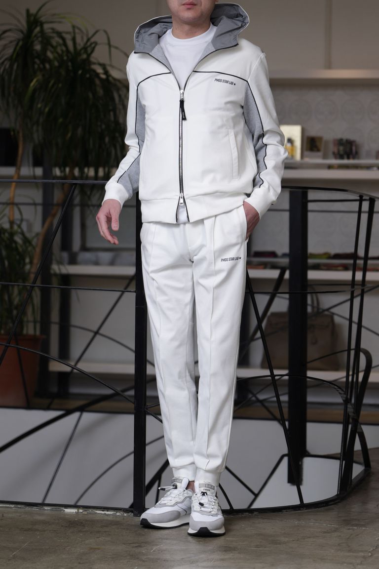 P.M.D.S.を使用した、クリーンに仕上げる大人のスポーティセットアップ