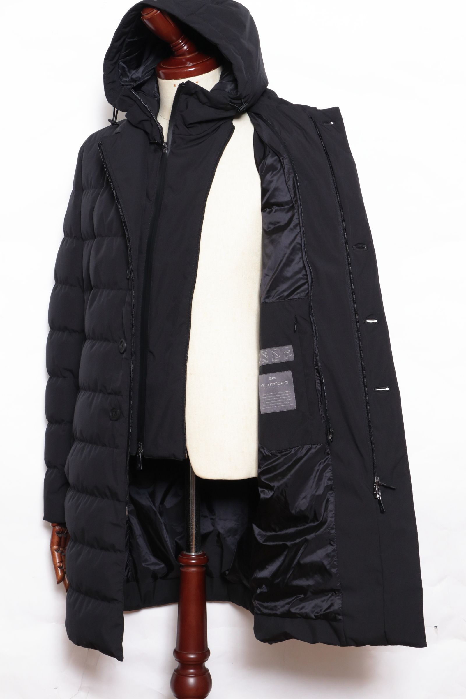 【FUNCTIONAL WARDROBE】 2レイヤー デタッチャブル フーディー ダウンチェスターフィールドコート / ブラック 9300