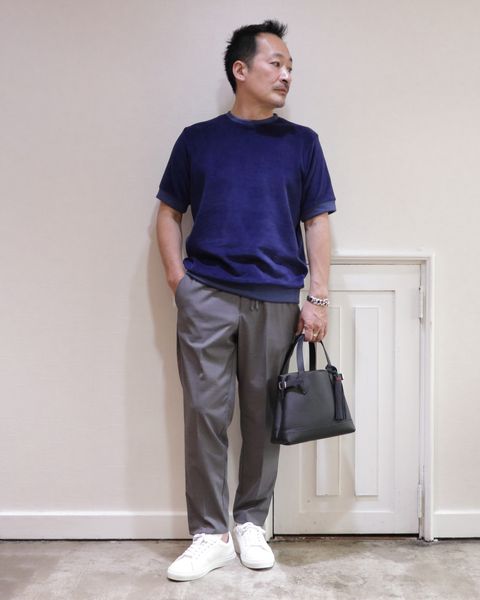 ANTICIPOパイルTシャツを使用した上品リラックスコーデ