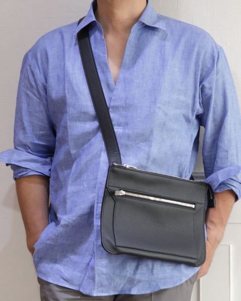 COLONY CLOTHING プルオーバーリネンシャツを使用したモダンリゾートコーデ
