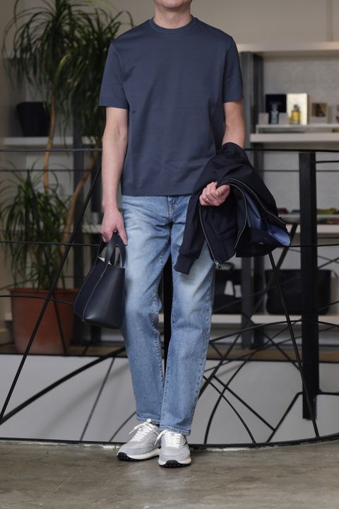 HERNO、RED CARDを使用した、上質素材で魅せる都会派デニムスタイル